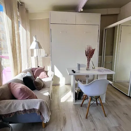 Apartment A 5 Minutos De La Playa Con Terraza En Malaga